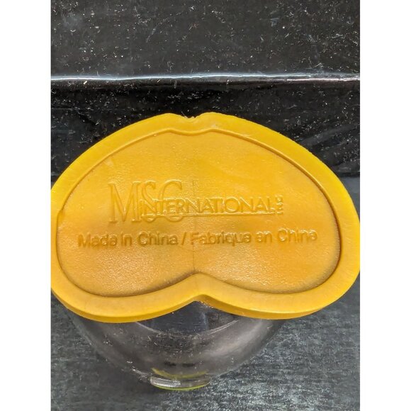 MSC International White Plastic and Wire Egg Slicer and Chicken Mini Measure - Picture 9 of 9